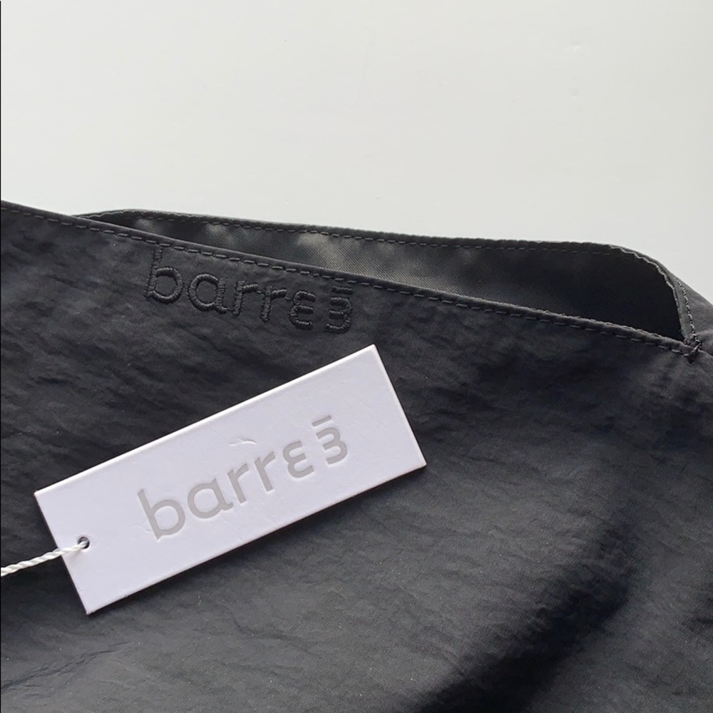 Lululemon x barre3 Cross It Off 20L Black NEW - Picture 12 of 13